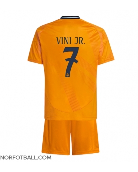 Billige Fotballdrakt Real Madrid Vinicius Junior #7 Replika Bortedraktsett Barn 2024-25 Kortermet (med bukser)